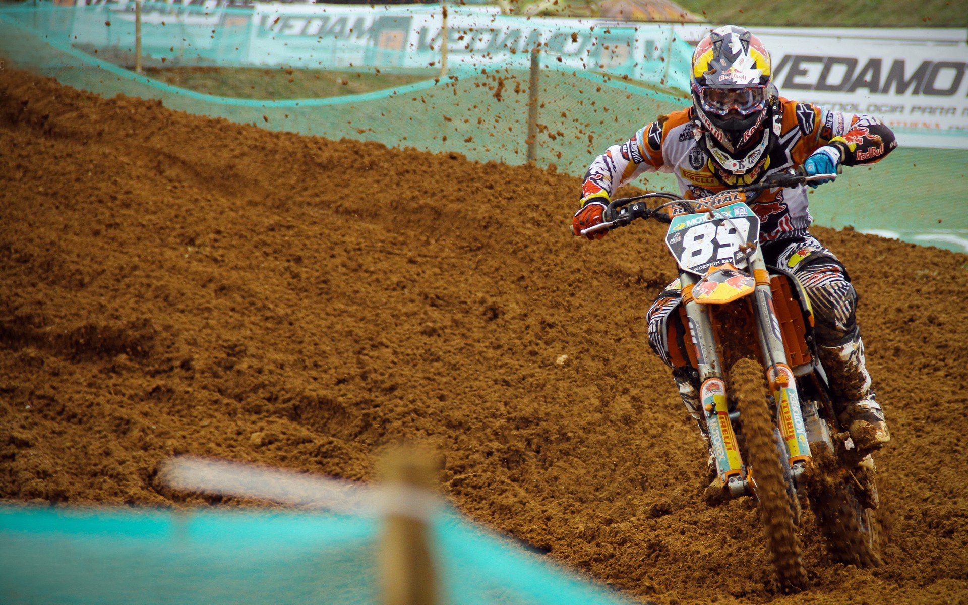 足球运动普及推广，校园新赛季火热开赛，足球推广学校