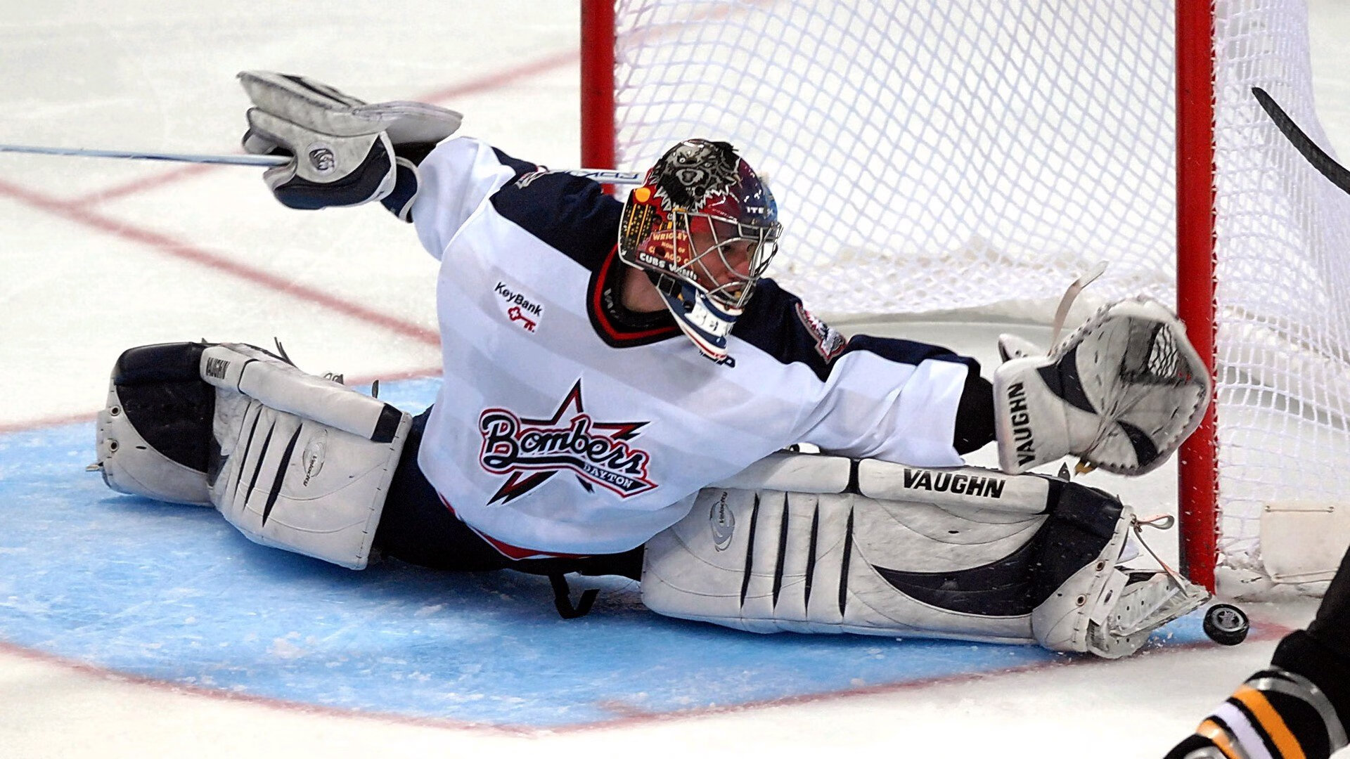 青训教练员国际交流机会是否足够，青训营教练